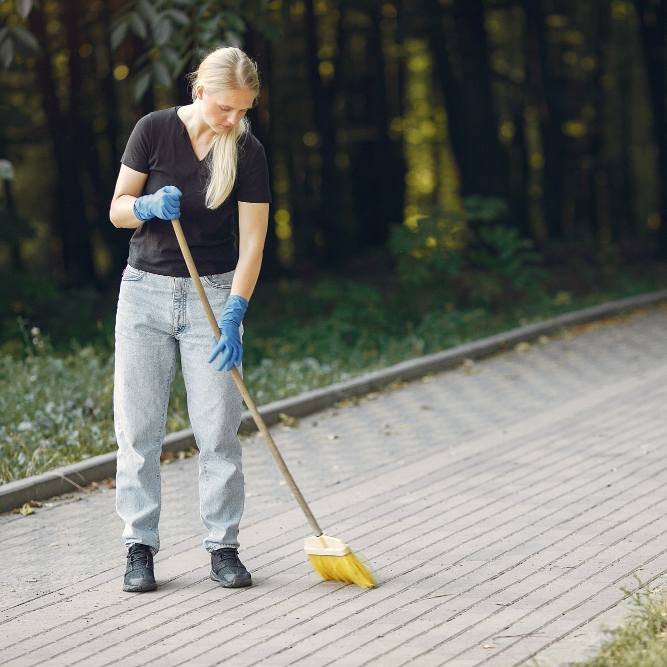 Sidewalk and External Area Inspections cleaning